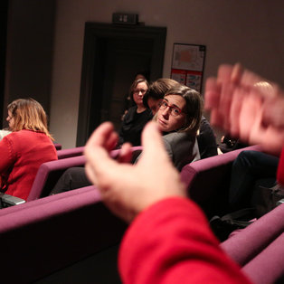 Conversation about performance How Porcupines Ripen <em>Photo: Boštjan Lah</em>