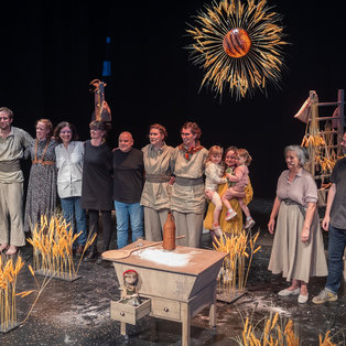 Opening night Shine, Shine, Sunshine <em>Photo: Boštjan Lah</em>
