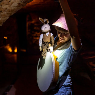 Premiera predstave Lutkovni zajec in samostanska miš