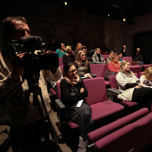 Conversation about performance How Porcupines Ripen <em>Photo: Boštjan Lah</em>