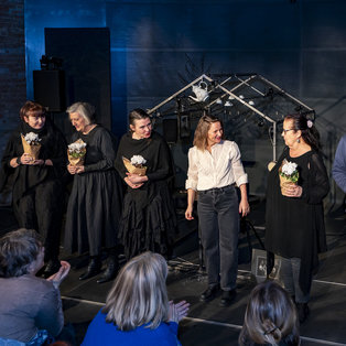 The Chest of Blue Poppies Premiere night <em>Photo: Boštjan Lah</em>