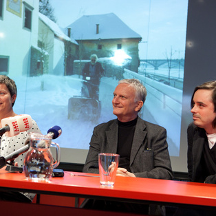 Prof. Jurij Kobe and Rok Žnidaršič received the Plečnik Award for the Puppet Theatre of Maribor - Press Conference <em>Photo: Boštjan Lah</em>