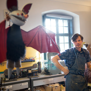 Bat Kazimir - Puppet Workshop <em>Photo: Boštjan Lah</em>