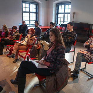 Maček z vrečo opotečo - novinarska konferenca <em>Foto: Boštjan Lah</em>