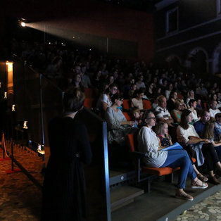 Polž na potepu na kitovem repu - premiera <em>Foto: Boštjan Lah</em>