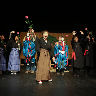 Workshop on Traditional Bumraku Puppets <em>Photo: Boštjan Lah</em>