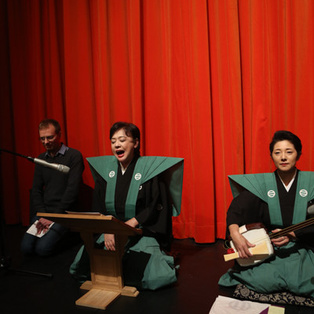 Workshop on Traditional Bumraku Puppets <em>Photo: Boštjan Lah</em>