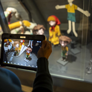 Brezčasnost lutk v muzeju