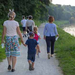 Wanderers <em>Photo: Boštjan Lah</em>