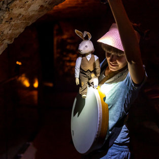 Lutkovni zajec in samostanska miš <em>Foto: B. Lah</em>