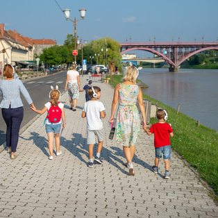 Potepini, vabljeni na pot ob Dravi