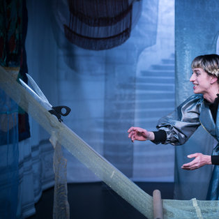 The Seamstress and the Scissors   <em>Photo: Boštjan Lah</em>